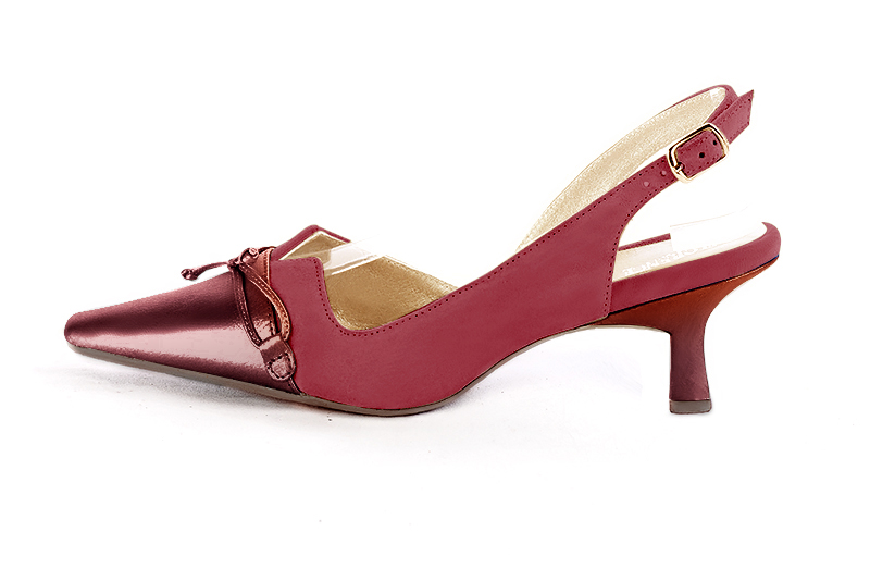 French elegance and refinement for these burgundy red dress slingback shoes, with a knot, 
                available in many subtle leather and colour combinations. The pretty French spirit of this beautiful pump will accompany your steps nicely and comfortably.
To be personalized or not, with your materials and colors.  
                Matching clutches for parties, ceremonies and weddings.   
                You can customize these shoes to perfectly match your tastes or needs, and have a unique model.  
                Choice of leathers, colours, knots and heels. 
                Wide range of materials and shades carefully chosen.  
                Rich collection of flat, low, mid and high heels.  
                Small and large shoe sizes - Florence KOOIJMAN